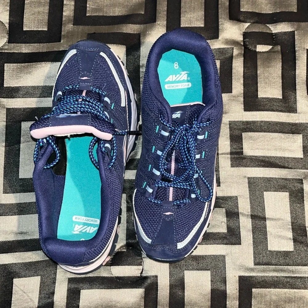 Avia Tennis Shoes - Picture 1 of 4